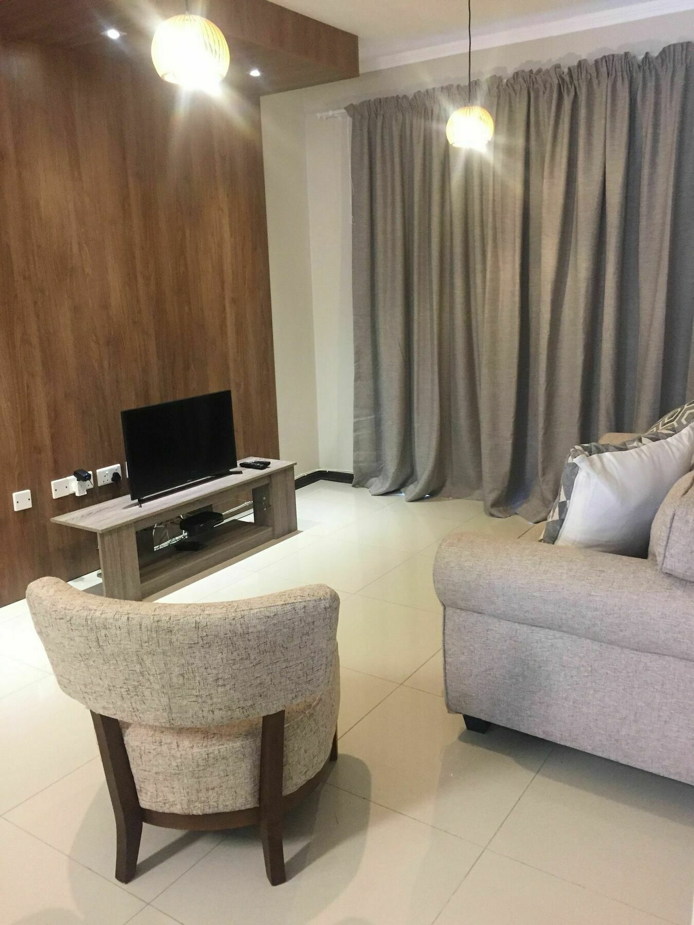Lifestyle Apartments 哈博罗内 外观 照片